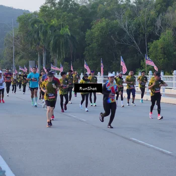 Runner Photo 7107672