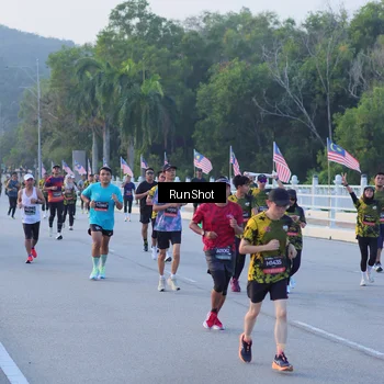 Runner Photo 7107684