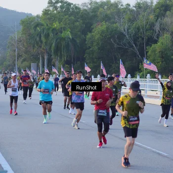 Runner Photo 7107690