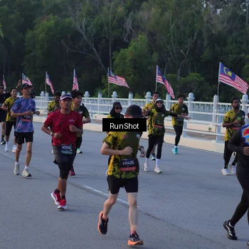 Runner Photo 7107696