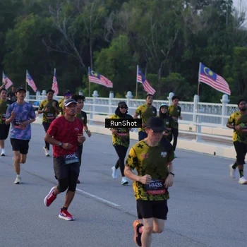 Runner Photo 7107703
