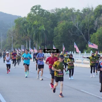 Runner Photo 7107705