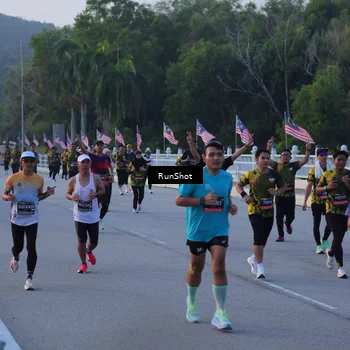 Runner Photo 7107723