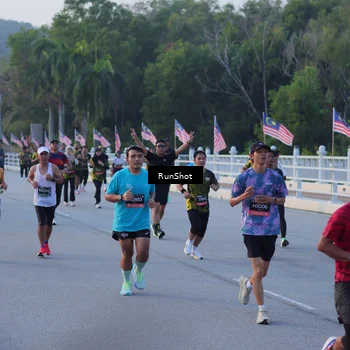 Runner Photo 7107725