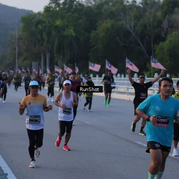 Runner Photo 7107735