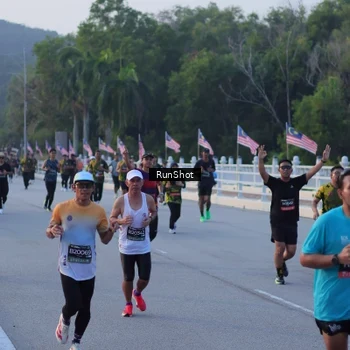 Runner Photo 7107741
