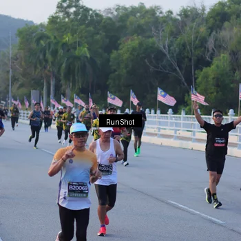 Runner Photo 7107750
