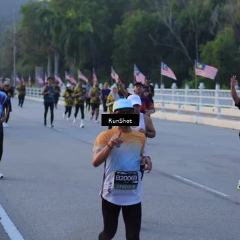 Runner Photo 7107753