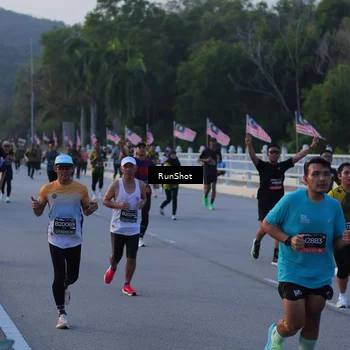 Runner Photo 7107754