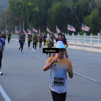 Runner Photo 7107755