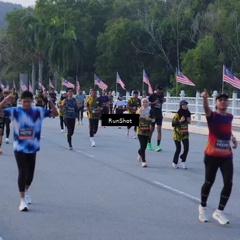 Runner Photo 7107773