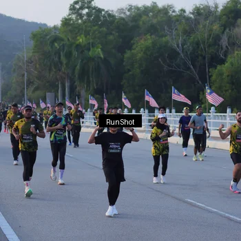 Runner Photo 7107818
