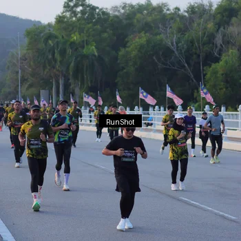 Runner Photo 7107824