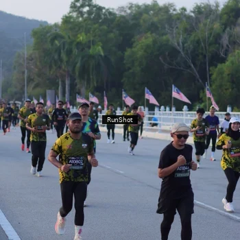 Runner Photo 7107830