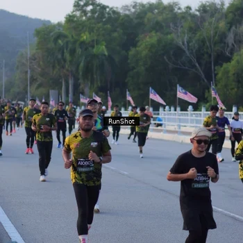 Runner Photo 7107832