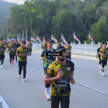 Runner Photo 7107833
