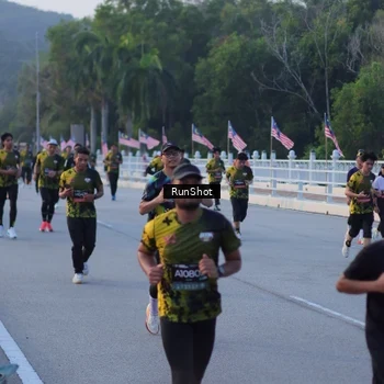 Runner Photo 7107839