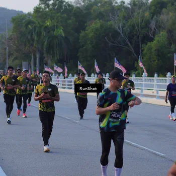 Runner Photo 7107847