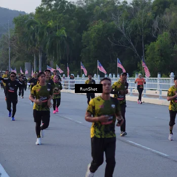 Runner Photo 7107852