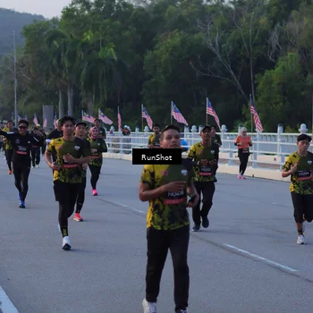 Runner Photo 7107853