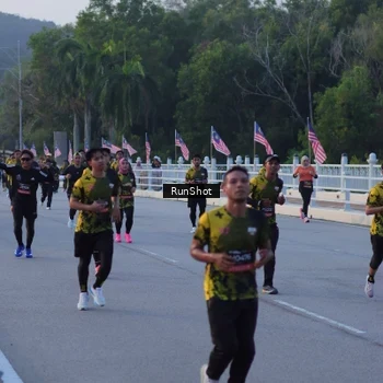 Runner Photo 7107862