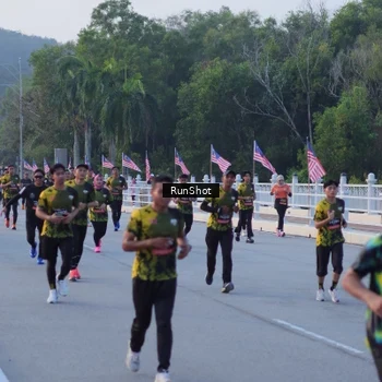 Runner Photo 7107868