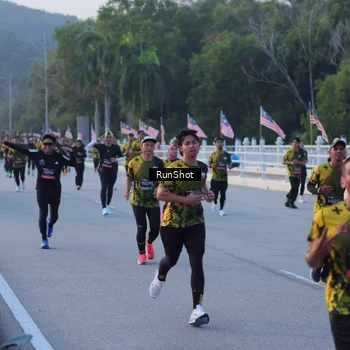 Runner Photo 7107869
