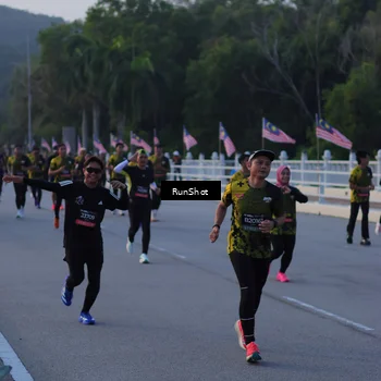 Runner Photo 7107883