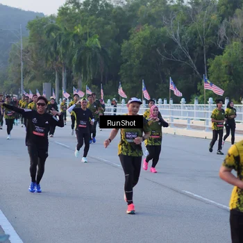 Runner Photo 7107888