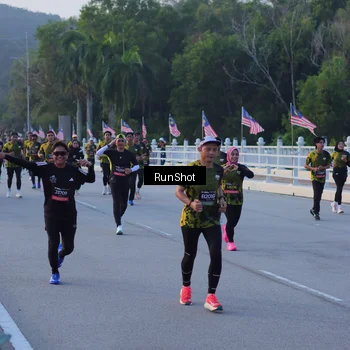 Runner Photo 7107890