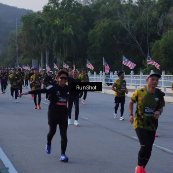 Runner Photo 7107893