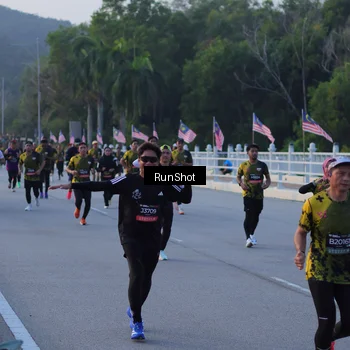 Runner Photo 7107896