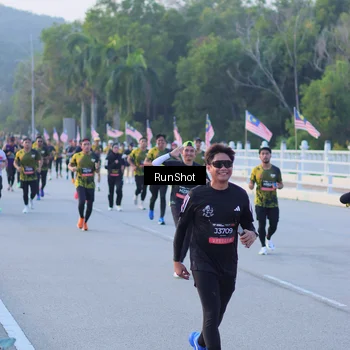 Runner Photo 7107903