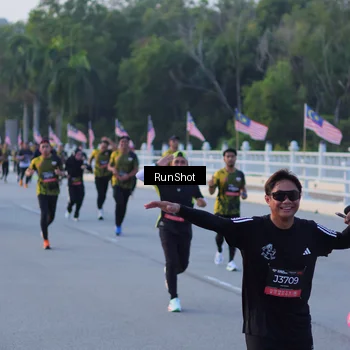 Runner Photo 7107904