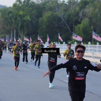 Runner Photo 7107906