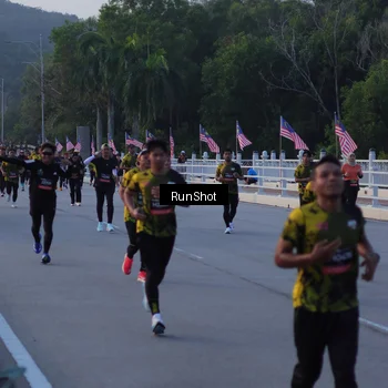 Runner Photo 7107910