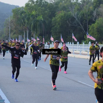 Runner Photo 7107911