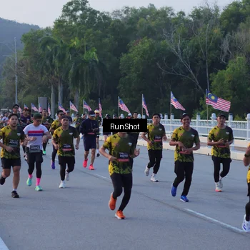 Runner Photo 7107925