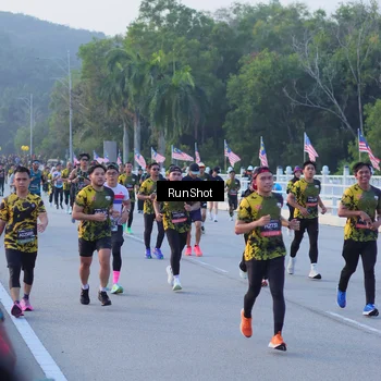 Runner Photo 7107929