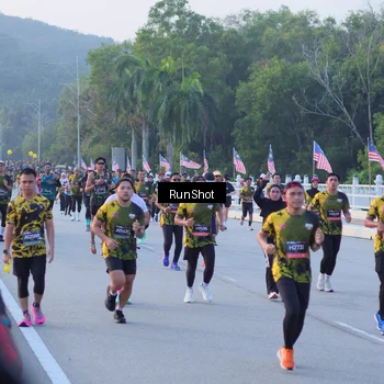 Runner Photo 7107931