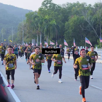Runner Photo 7107933