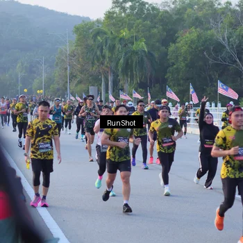 Runner Photo 7107939