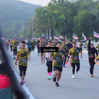 Runner Photo 7107941