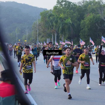 Runner Photo 7107942