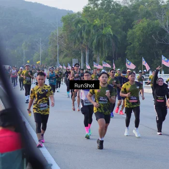 Runner Photo 7107943