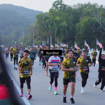 Runner Photo 7107945