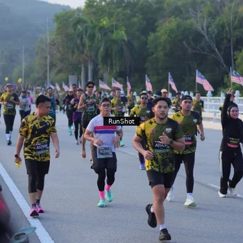 Runner Photo 7107955