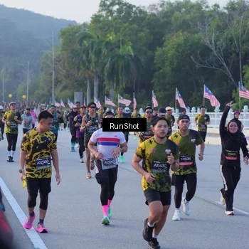 Runner Photo 7107957