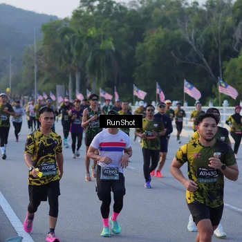 Runner Photo 7107959