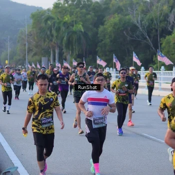 Runner Photo 7107963